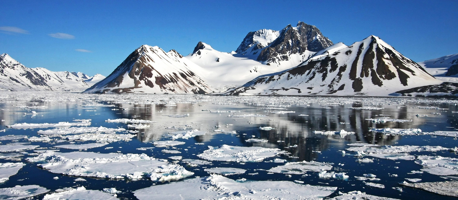 Banner_Svalbard_Hornsund_AdobeStock_11456326