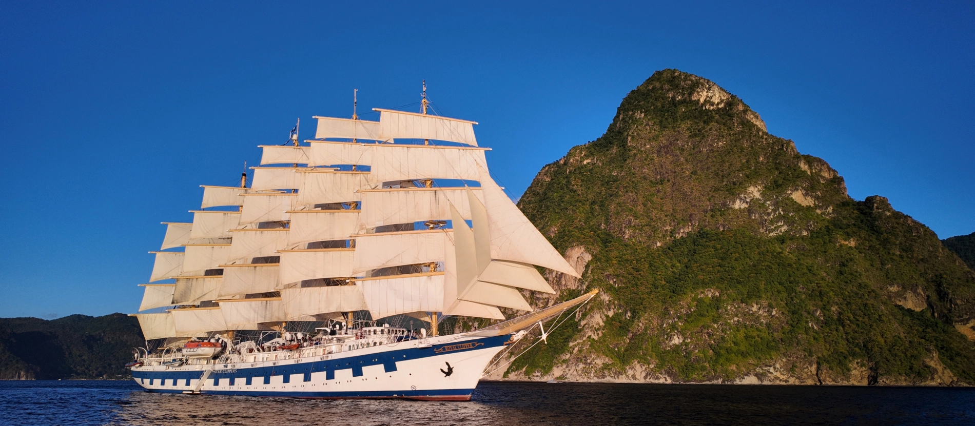 04 Royal Clipper 2024-01-St.Lucia-Phototender-1-Heinel