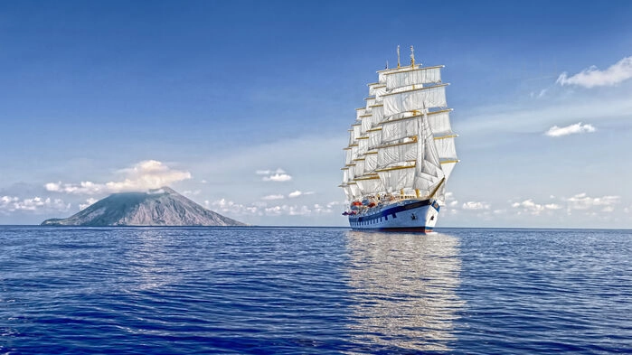 I Venedig går vi ombord på världens största segelfartyg, den femmastade fullriggaren Royal Clipper.